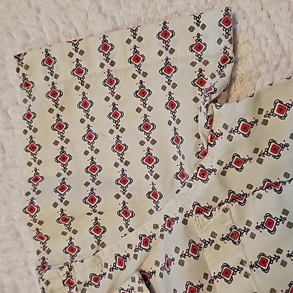 Old Navy Button down shirt, Size 2T Boys.  Pinkish red and white shirt. - Picture 4 of 7